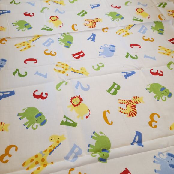 Cotton Fabric ABC 123 Animal Print 28x43 Nursery Quilting Cut Unbranded Kidcore - Picture 13 of 13